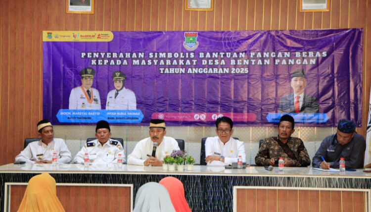 Pemkab Tangerang Salurkan Bantuan Beras untuk 1.725 Keluarga di Desa Rentan Pangan