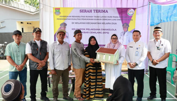 Wujudkan Hunian Layak, Pemkab Tangerang Rampungkan 1.190 Rumah RTLH — Wabup Intan Serahkan 10 Unit di Pakulonan Barat