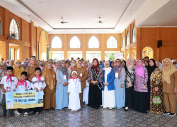 Wabup Intan Ajak Anak TK Kenal Rukun Islam Lewat Simulasi Manasik Haji: “Bentuk Generasi Tangguh, Sholeh dan Sholehah”