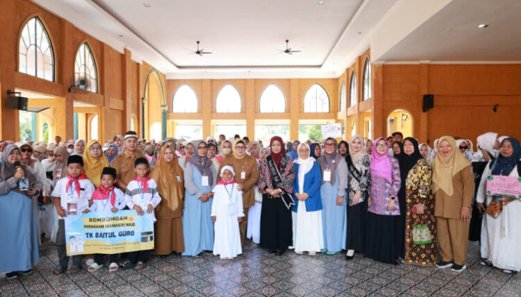 Wabup Intan Ajak Anak TK Kenal Rukun Islam Lewat Simulasi Manasik Haji: “Bentuk Generasi Tangguh, Sholeh dan Sholehah”