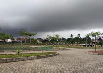 Cuaca Mulai Masuk Musim Penghujan, Warga Cilegon Mulai Bersiap Antisipasi