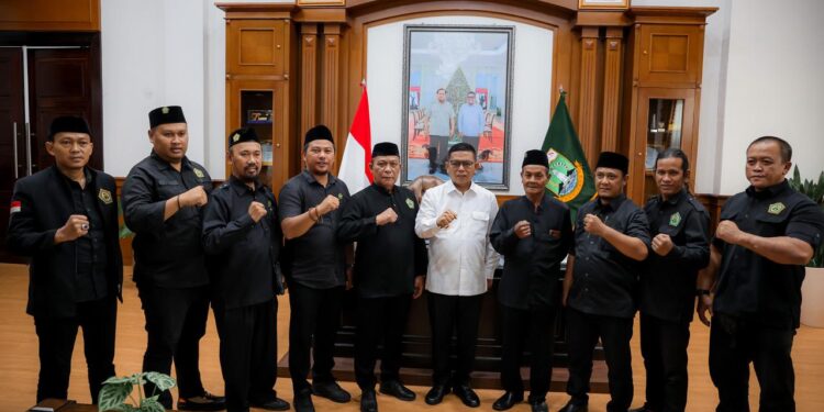 Gubernur Banten Terima Kunjungan DPP Perguruan Pencak Silat Terumbu Banten Bahas Pelestarian Budaya Daerah