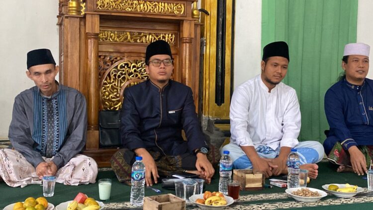 Pemdes Sindangheula Gelar Pengajian Rutin Bulanan dan Santunan Anak Yatim