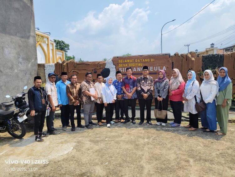 Pemdes Sindangheula Terima Kunjungan Tim Kemendesa untuk Monitoring Program eHDW Penurunan Stunting