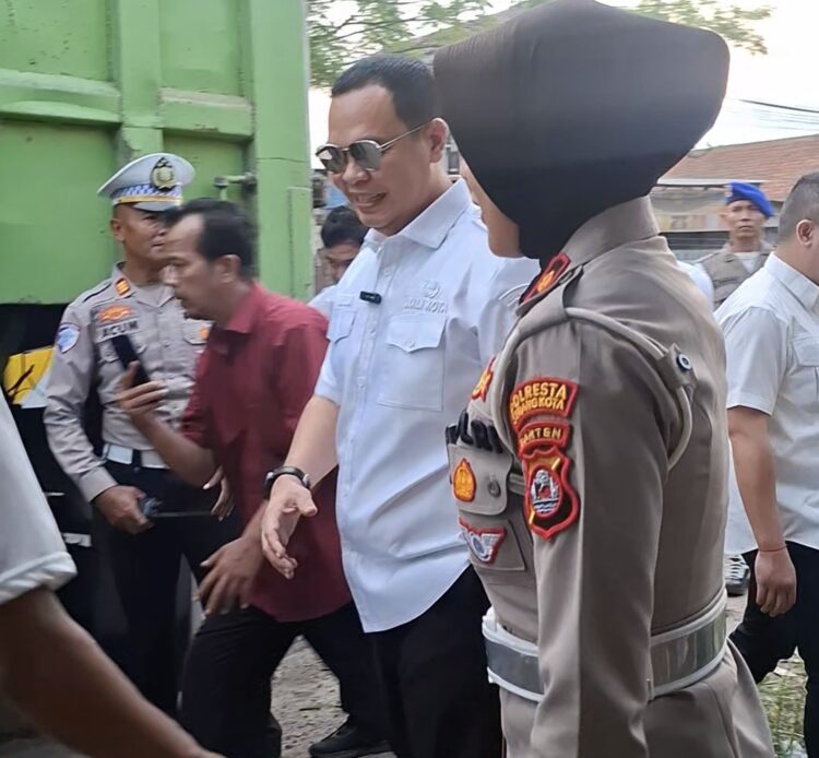 Cegah Kecelakaan dan Jalan Rusak, Wali Kota Serang Turun Tangan Tertibkan Truk Bermuatan Berat