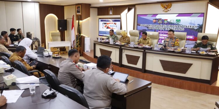 Pemkab Tangerang Gelar Rakor Darurat Antisipasi Cuaca Ekstrem Akhir Tahun 2025