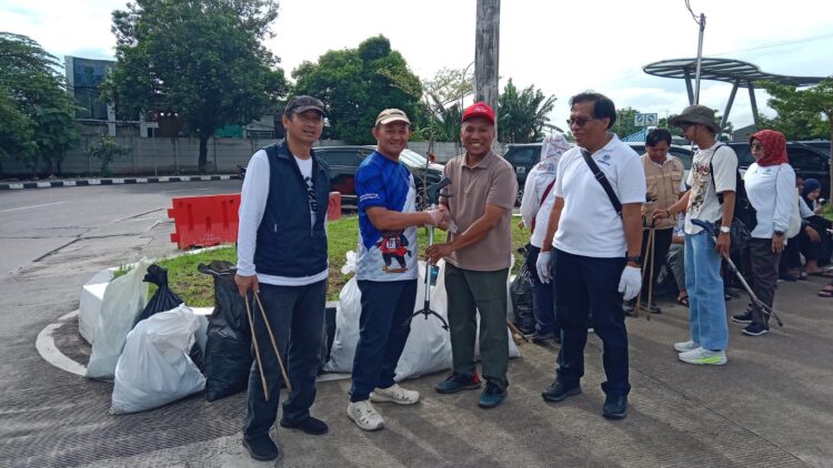 Pemkot Serang Gelar Aksi Jum’at Bersih Serentak, Dorong Kesadaran Warga Jaga Lingkungan