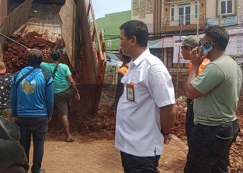 Pemkot Tangerang Bongkar TPS Liar Tekukan Buah di Kecamatan Benda