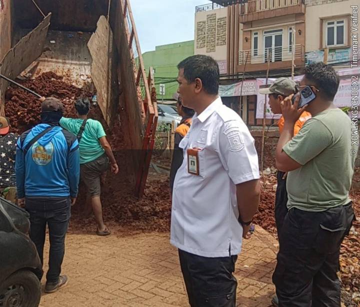 Pemkot Tangerang Bongkar TPS Liar Tekukan Buah di Kecamatan Benda