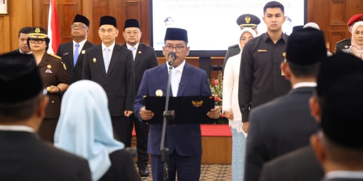 Gubernur Andra Soni Lantik 23 Pejabat Pimpinan Tinggi Pratama Pemprov Banten
