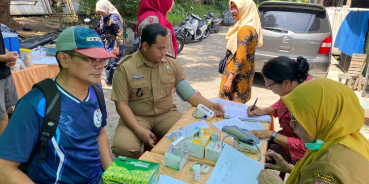 Puskesmas Jalan Kutai Perkuat Layanan Kesehatan Dasar Lewat Posyandu ILP di Bencongan Indah