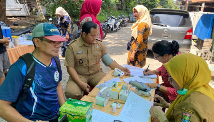 Puskesmas Jalan Kutai Perkuat Layanan Kesehatan Dasar Lewat Posyandu ILP di Bencongan Indah