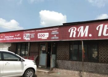 Rumah Makan Ibu Entin, Ikon Kuliner Laut Legendaris Kota Serang