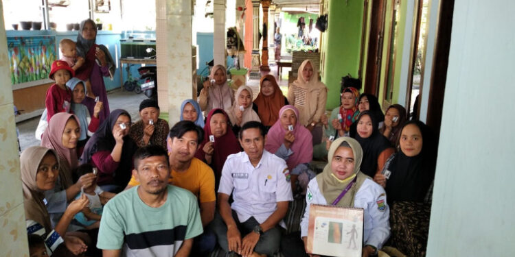 PUSKESMAS RAJEG CEGAH PENULARAN KUSTA MELALUI PEMANTAUAN KONTAK ERAT DI DESA RAJEG MULYA