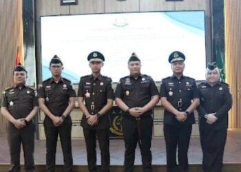 KAJARI KOTA BANDUNG LANTIK ALEX AKBAR SEBAGAI KASI INTELIJEN DAN ARIE PRASETYO SEBAGAI KASI PEMULIHAN ASET