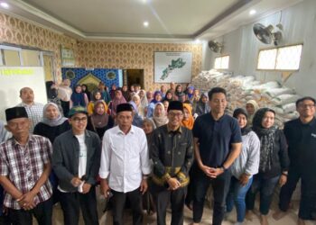 PENGEMBANGAN DESAIN SAPU LIDI SAWIT MENUJU PRODUK EKSPOR DI DESA SINDANGHEULA