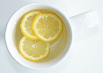 Minum Air Lemon Setiap Pagi, Ini yang Terjadi pada Tubuhmu!
