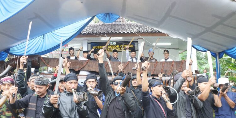 Wabup Serang Buka Festival Golok Ciomas 2025, Ajak Generasi Muda Rawat Budaya Daerah
