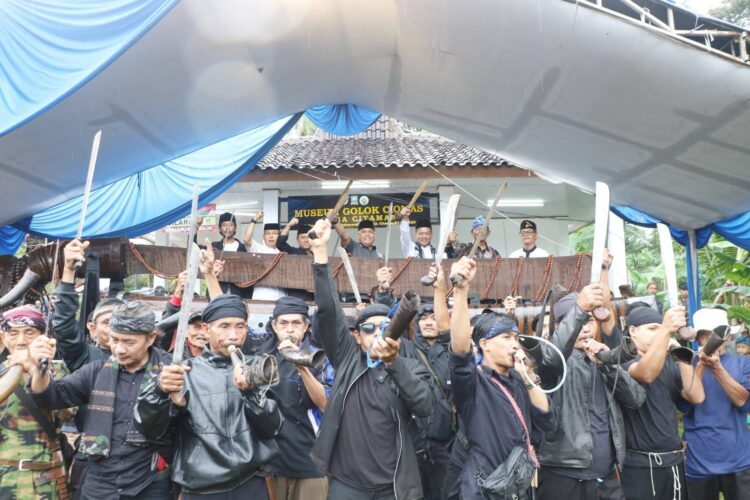 Wabup Serang Buka Festival Golok Ciomas 2025, Ajak Generasi Muda Rawat Budaya Daerah