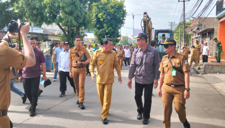 Bupati Tangerang Tinjau Revitalisasi Drainase di Kutajaya