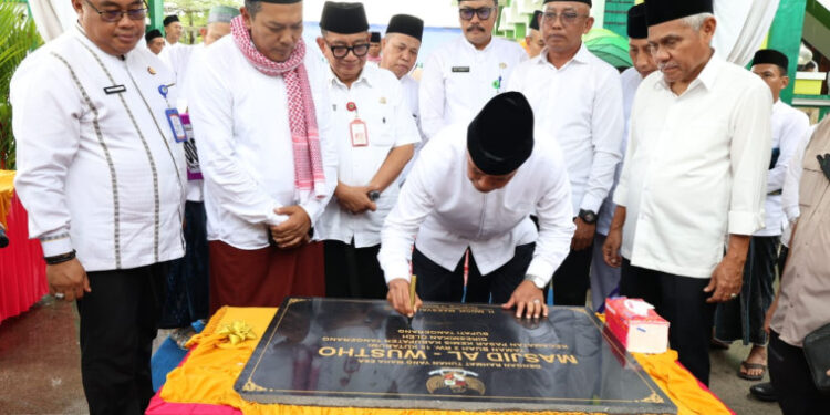 Bupati Tangerang Resmikan Masjid Al Wustho dan Ajak Warga Makmurkan Masjid