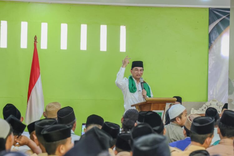 Wagub Banten Tegaskan Kesadaran Hukum Harus Dibangun Sejak Dini di Lingkungan Pesantren