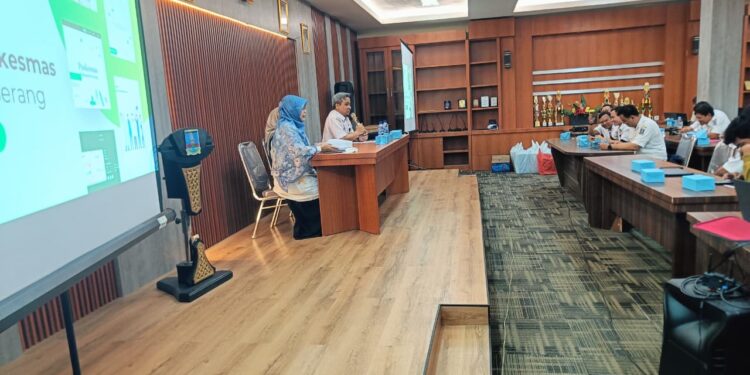 Diskominfo Kabupaten Serang Berikan Pelatihan Pengelolaan Website untuk Puskesmas