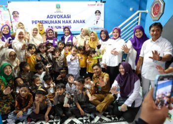 Main Ular Tangga, Ketua Tim Pembina Posyandu Banten Ajak Warga Belajar Cegah Stunting dengan Cara Seru