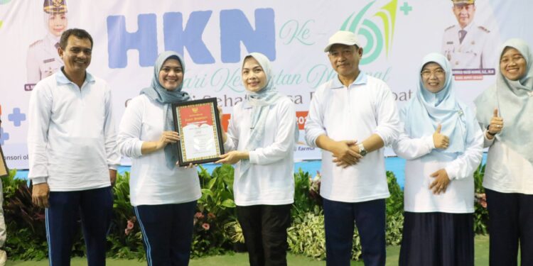 Bupati Serang Ingatkan Nakes: “Dahulukan Sisi Kemanusiaan” di Peringatan HKN ke-61