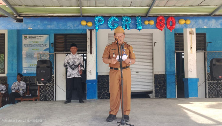 HUT ke-80 PGRI dan HGN 2025, Kecamatan Mekar Baru Gelar Upacara Khidmat di SMPN 2 Mekar Baru