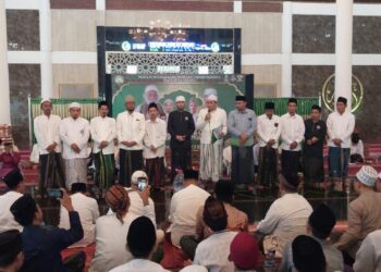 Ribuan Jemaah Padati Istighosah Akbar dan Pengukuhan Pengurus M3CB Kota Serang