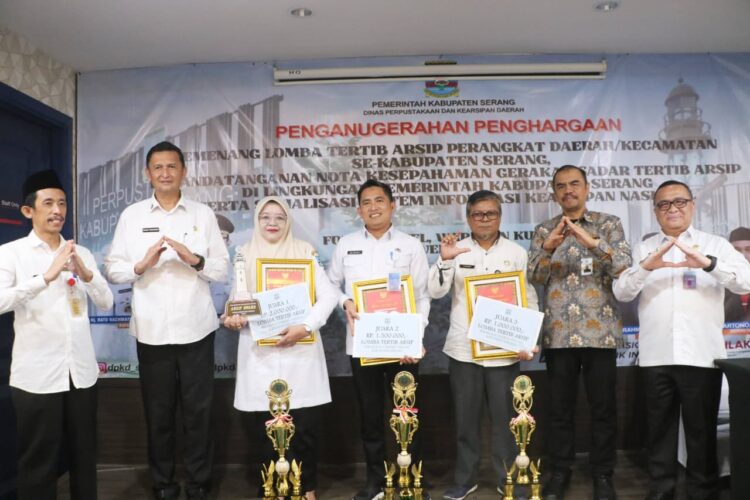 Disnakertrans dan Kecamatan Kibin Raih Juara 1 Lomba Tertib Arsip Kabupaten Serang 2025