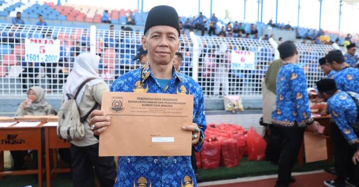 Momen Haru Pelantikan PPPK: Deni 53 Tahun Akhirnya Resmi Jadi ASN Kota Tangerang