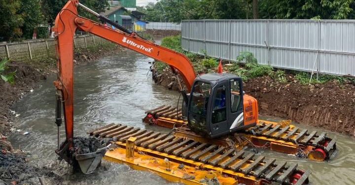 Jelang Musim Hujan, Pemkot Tangerang Siaga Total Atasi Banjir: Semua Alat Berat Dikerahkan, Titik Rawan Dipetakan Ulang