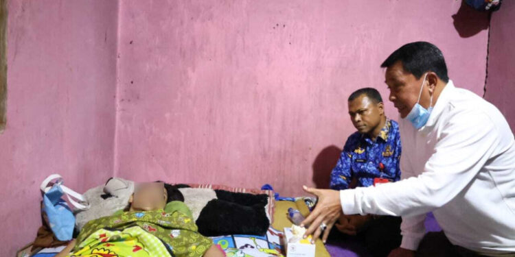 Bupati Tangerang Tanggung Biaya Pengobatan Warga Penderita Kanker Payudara di Kosambi