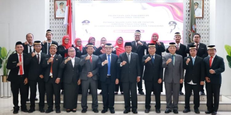 Bupati Tangerang Lantik Dua Pejabat Pimpinan Tinggi Pratama