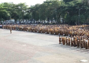 Fenomena Unik Dua Pemerintahan Gelar Apel Bersamaan di Pusat Kota Serang