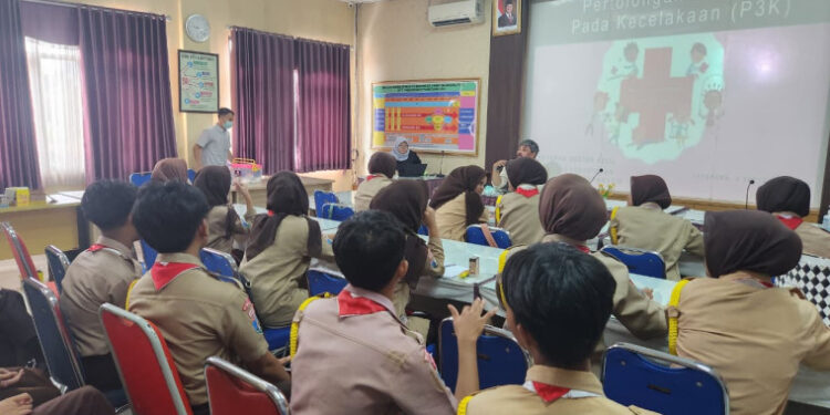 UPTD Puskesmas Pagedangan Tingkatkan Kesiapsiagaan Remaja Lewat Pelatihan P3K dan Bantuan Hidup Dasar