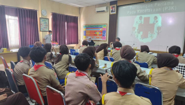 UPTD Puskesmas Pagedangan Tingkatkan Kesiapsiagaan Remaja Lewat Pelatihan P3K dan Bantuan Hidup Dasar