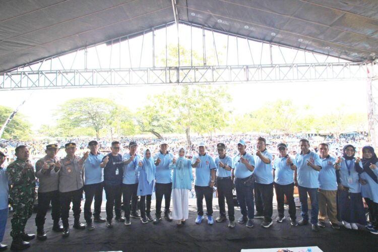 HUT ke-80 PGRI dan HGN 2025, Bupati Serang Tegaskan Komitmen Tingkatkan Kesejahteraan dan Kompetensi Guru