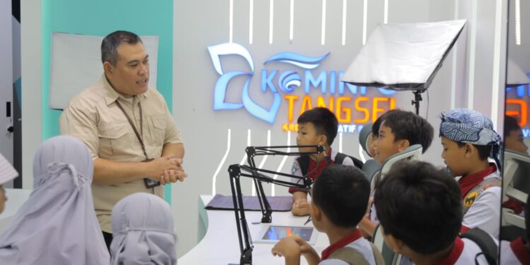 Diskominfo Tangsel Terima Kunjungan Edukasi Literasi Digital dari SDIT Al-Ikhlas Serpong