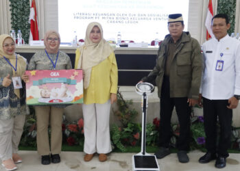 Baznas dan MBK Ventura Salurkan Alkes untuk Perkuat Posyandu di Kecamatan Legok