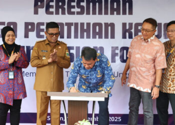 Bupati Tangerang dan Gubernur Banten Resmikan LPK dan Koperasi Adis Mart di Balaraja