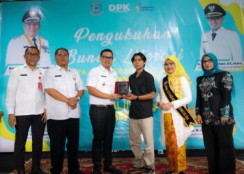 Festival Literasi Blandongan 2025 Resmi Dibuka, Pilar Saga Ichsan Kukuhkan Bunda Literasi Tangsel