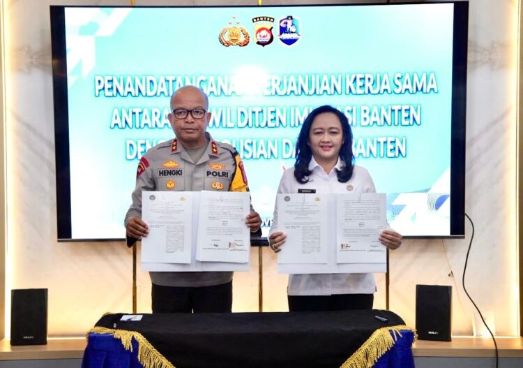 Kanwil Imigrasi dan Polda Banten Teken PKS Optimalisasi Desa Binaan untuk Cegah TPPO
