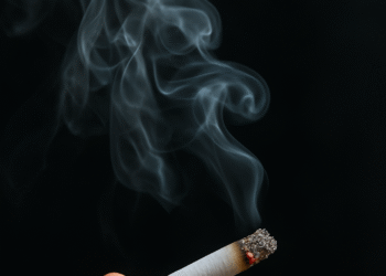 Bahaya Asap Rokok bagi Paru-Paru, Bahkan untuk Perokok Pasif