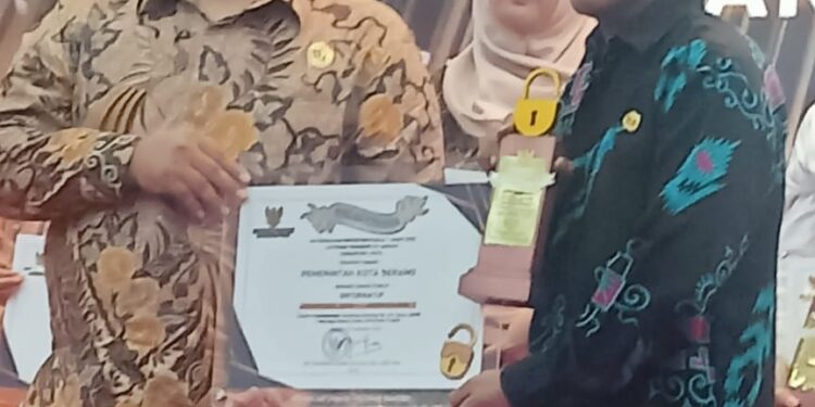 Pemkot Serang Pertahankan Predikat “Informatif”, Raih Nilai Hampir Sempurna dalam Keterbukaan Informasi Publik 2025