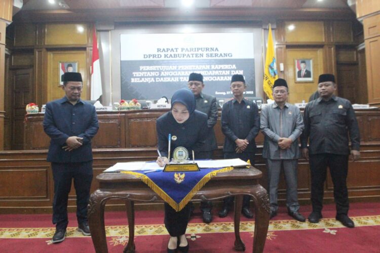 Raperda APBD 2026 Resmi Ditetapkan, Bupati Ratu Zakiyah: “Janji Politik Harus Dikejar dan Tepat Sasaran”