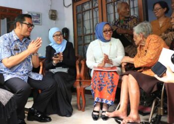 Sambut Hari Ibu 2025, Wamen PPPA dan Wakil Wali Kota Tangerang Kunjungi Veteran Perempuan