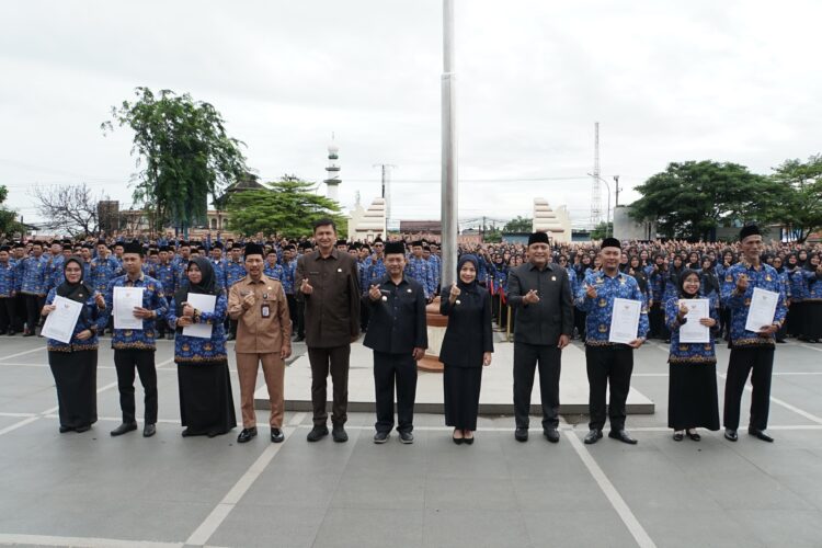 Bupati Serang Lantik 6.057 PPPK Paruh Waktu, Tekankan Etos Kerja dan Integritas